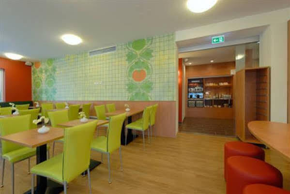 B&B Hotel Frankfurt-West Eschborn Eksteriør billede